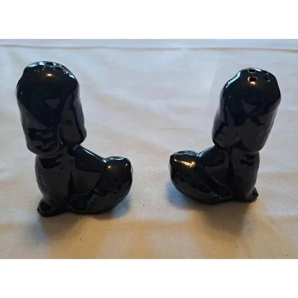 Vintage Salt & Pepper Ceramic Shakers Black  Poodle Dog Japan Cork Plug - Picture 4 of 4
